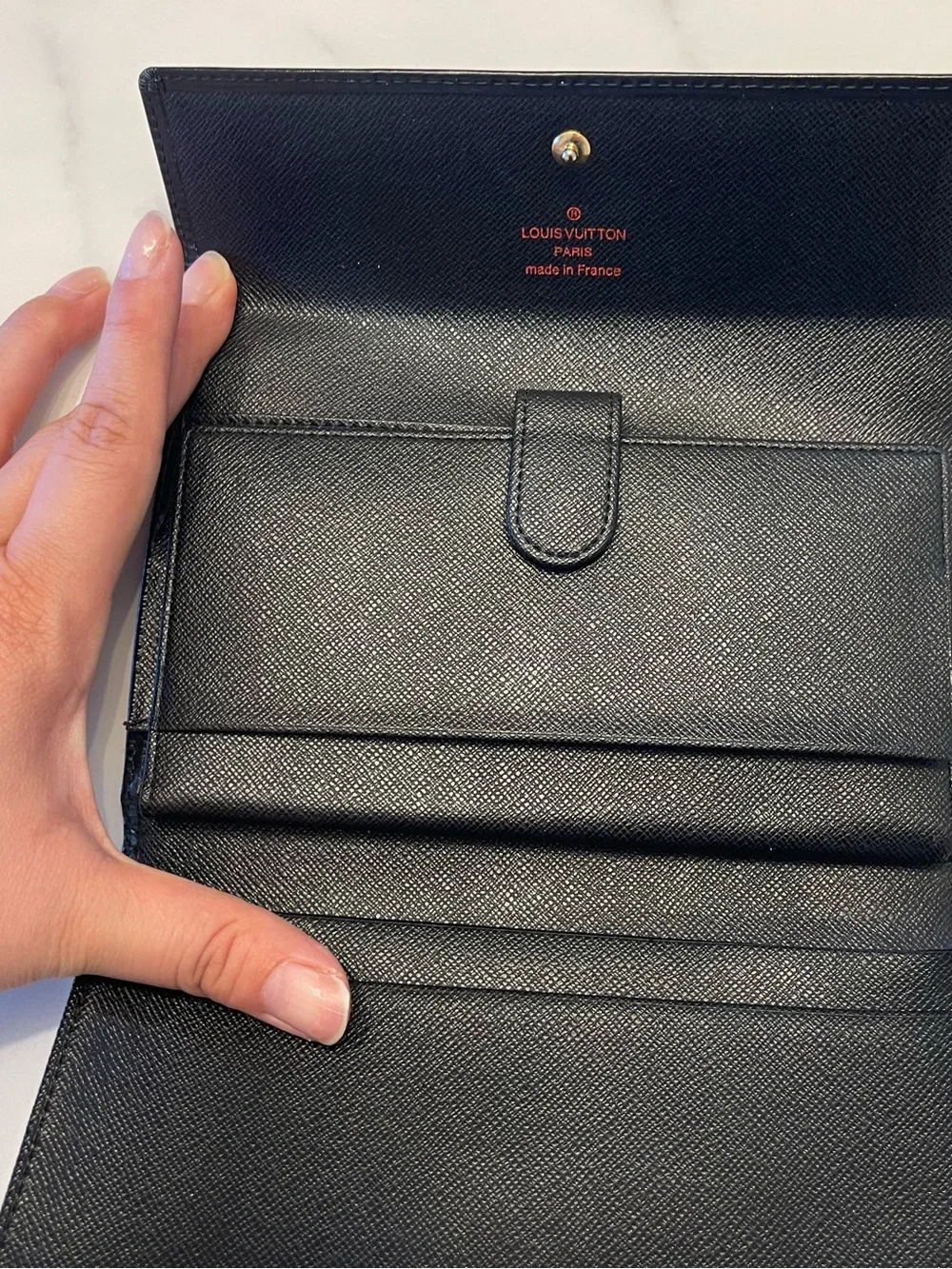 LV Black Textured Leather Wallet - Slim Trifold